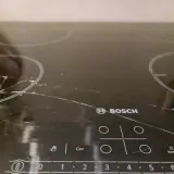 Pęknięta płyta indukcyjna Bosch. Zastanawiasz się nad wymiana szyby w płycie indukcyjnej koszt?