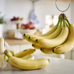 Czy banany można trzymać w lodówce? Prawda o czarnej skórce!