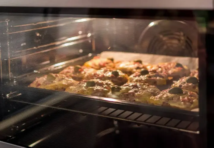 Zablokowany piekarnik Amica? Odblokuj go! Szybkie triki na każdy problem