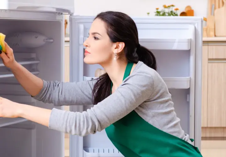Jak rozmrozić lodówkę? Poradnik krok po kroku i triki eksperta