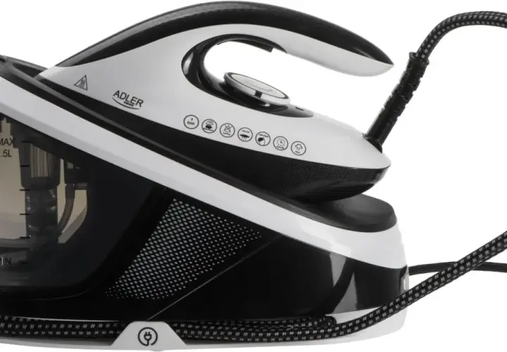 Nowoczesne żelazko parowe Adler z dużym zbiornikiem na wodę. Zastanawiasz się, jakie żelazko kupić? To świetny wybór!